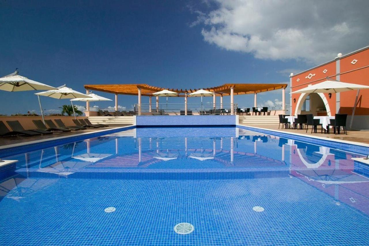 Villa La Terrasse Palheiro Village With Private Pool By Hr Madeira Funchal  Bagian luar foto